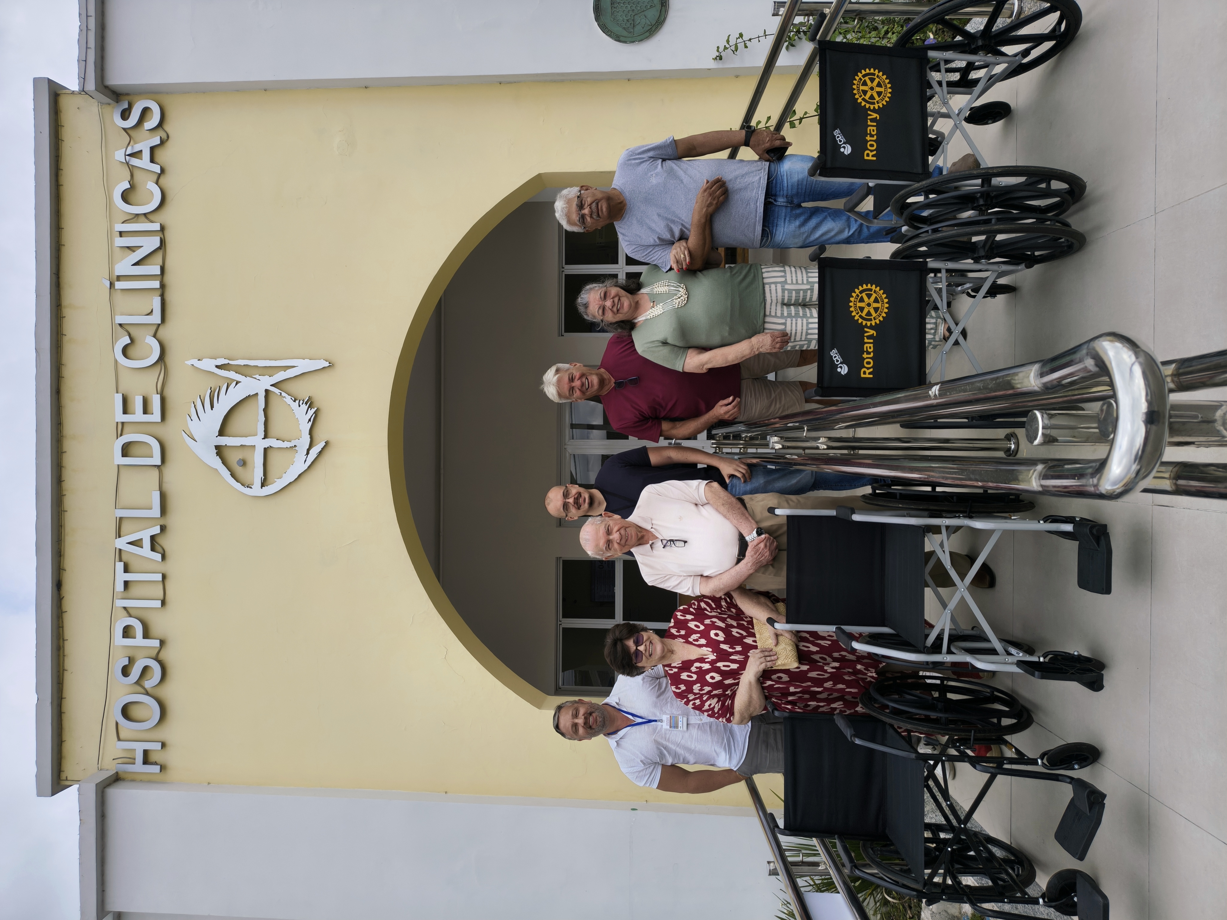 Doação de cadeiras de rodas